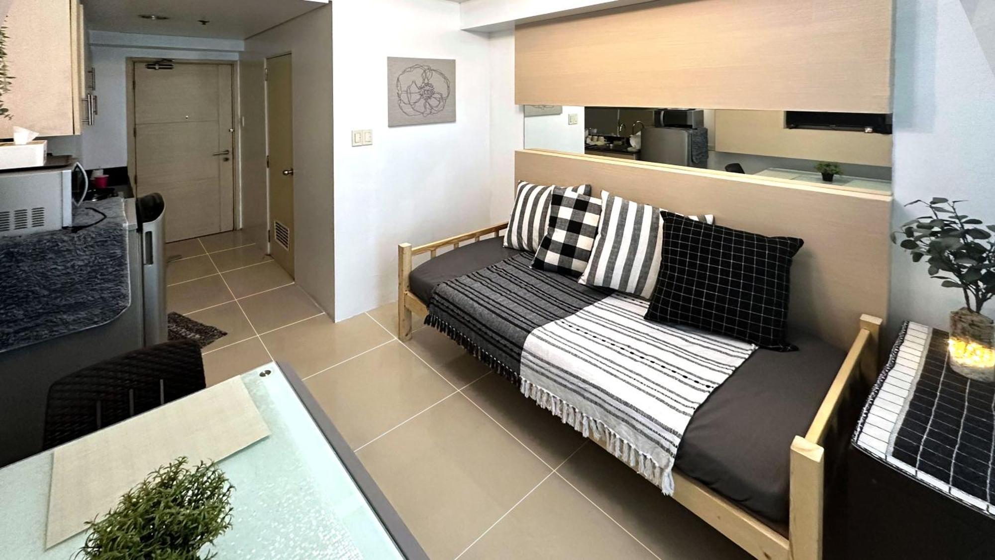 Sea 2-Br Unit With Free Parking Near Mall Of Asia Pasay Exteriér fotografie